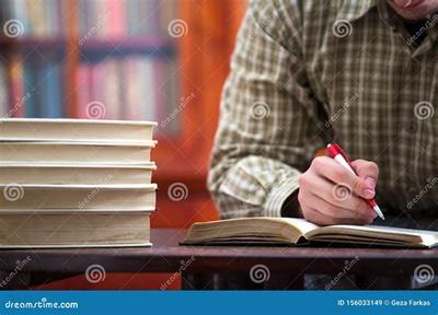 有什么打金的游戏可以赚钱的吗_怎么当游戏托